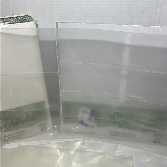 Scrapbook Album with Protective Sleeves - Picture 7 of 12